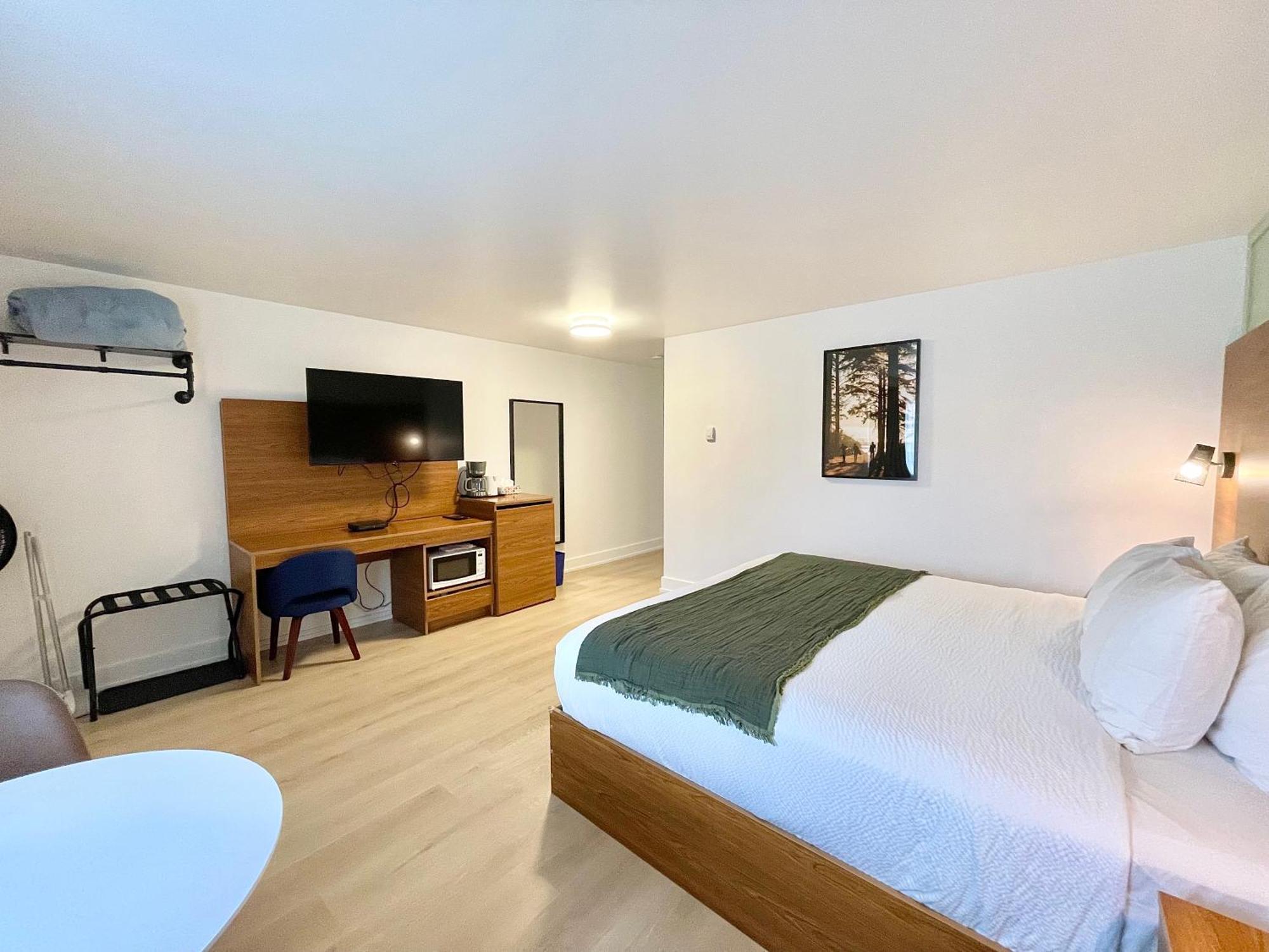 Motel Ucluelet Wildwood Inn 2*