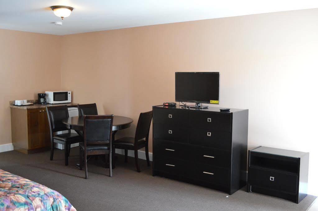 Motel Ucluelet Wildwood Inn Ucluelet